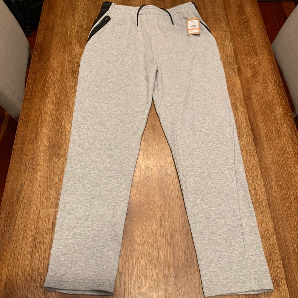 NWT Reebok hybrid pants - M